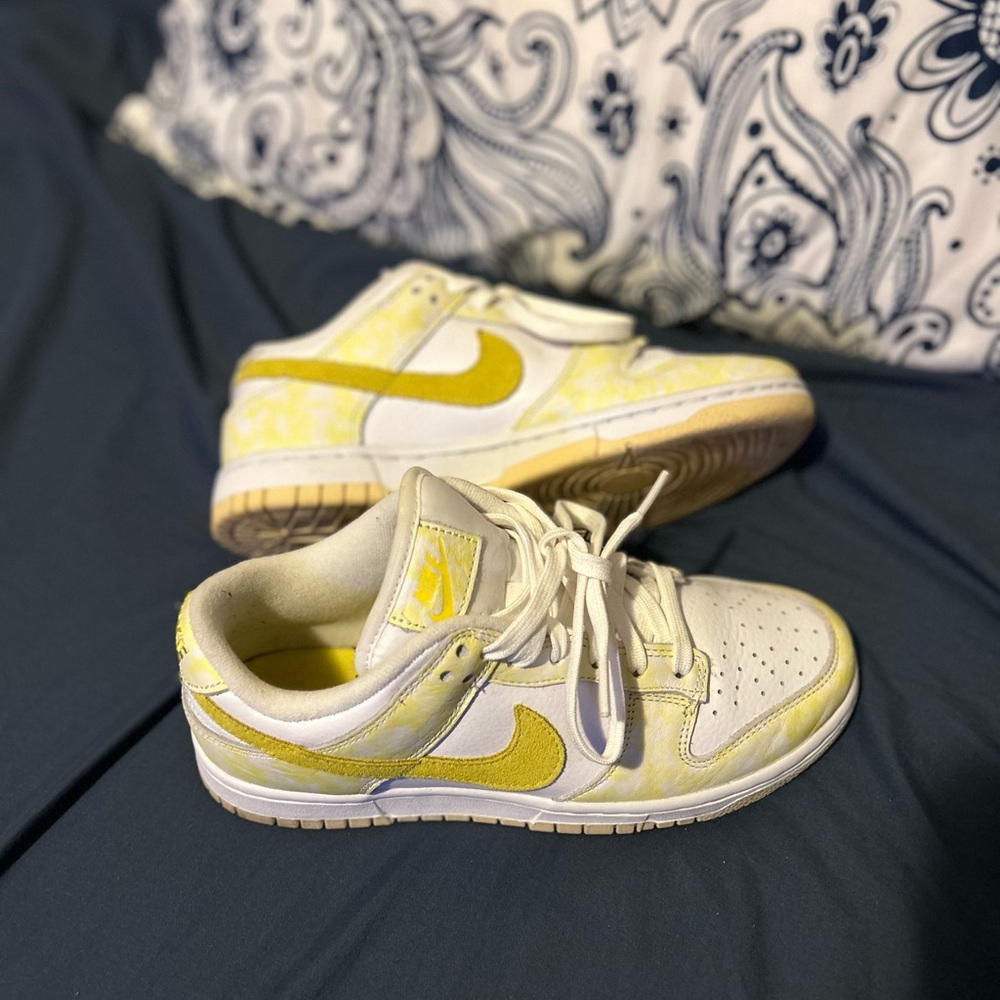 Nike Dunk Low “Yellow Strike”